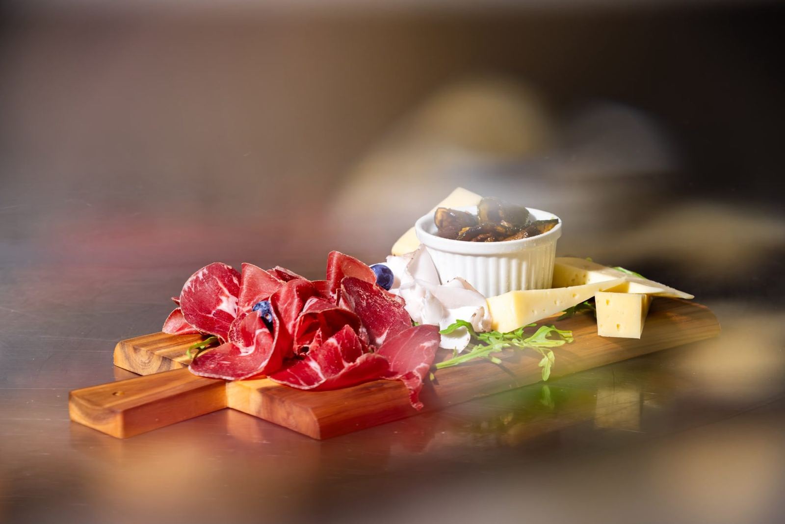 Tagliere di salumi e formaggi valdostani